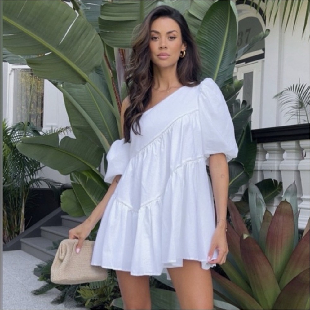 Showpo. Harleen Asymmetrical One-Shoulder White Tiered Puff-Sleeve Mini Dress 6